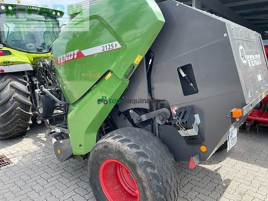 Empacadora gigant - Fendt - 2125f
