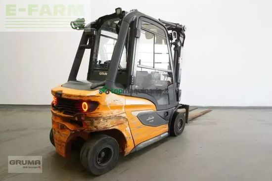 Elevadora - Linde - h 25 d 1202