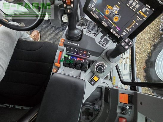 Tractor agrícola - JCB - fastrac 8330