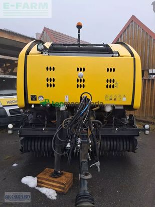 Empacadora gigant - New Holland - roll-belt 150