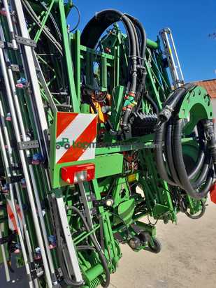 Pulverizador suspendido AMAZONE  UF 1501 PREMIUM