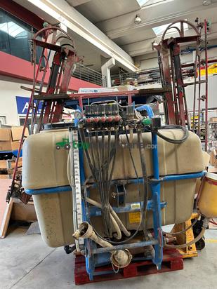 Pulverizador suspendido Aguirre 1200