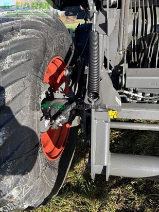 Empacadora gigant - Claas - claas variant 585 rc