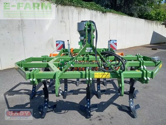 Cultivador - Amazone - cenius 3003 mulchgrubber