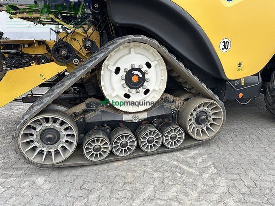 Cosechadora de Cereal - New Holland - cr 10.90