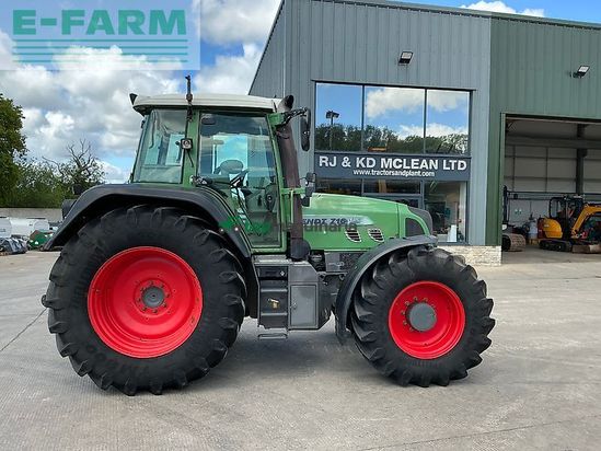Tractor agrícola - Fendt - 716 tractor (st25458)