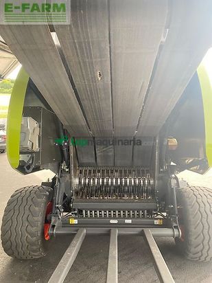 Empacadora gigant - Claas - variant 485 rc aus 1 hand