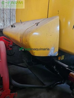 Empacadora gigant - New Holland - rollbelt 180 superfeed