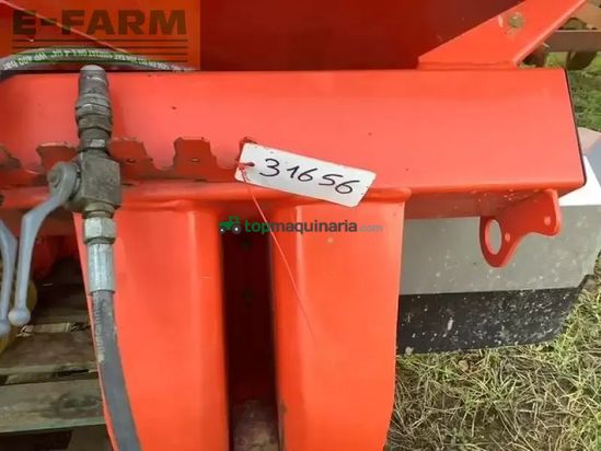 Esparcidor - Kuhn - axis201k