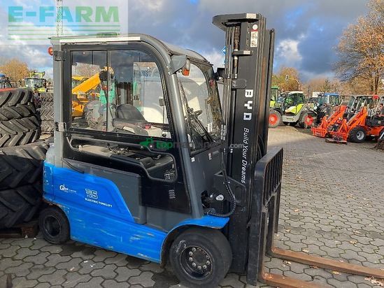 Elevadora -  - byd fcb 35 c