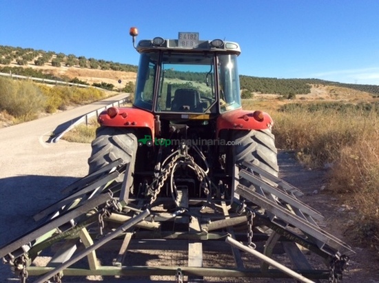 Tractor agrícola - Massey Ferguson - 5465 Dyna con pala cargadora 
