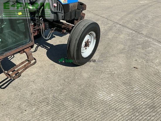 Tractor agrícola - New Holland - t4020 tractor (st26079)
