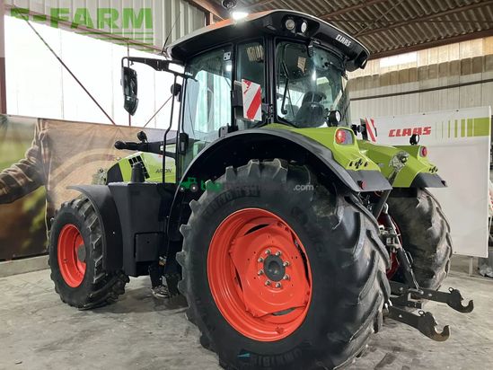 Tractor agrícola - Claas - arion 630