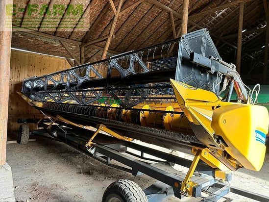 Cosechadora de Cereal - New Holland - cr 8.80 raupe 8,53m sw + sww