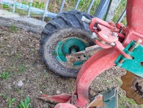 Arado - Kverneland - eg 85 vario