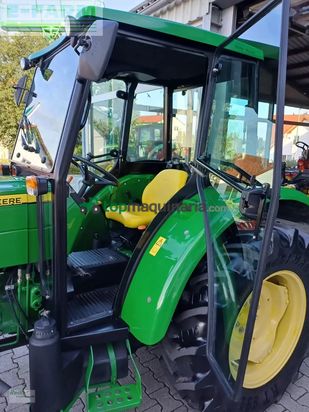 Tractor agrícola - John Deere - 5055 e