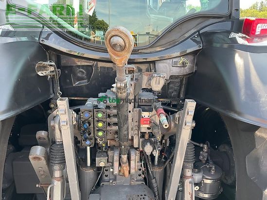 Tractor agrícola - Valtra - n174 unlimited tractor (st27280)