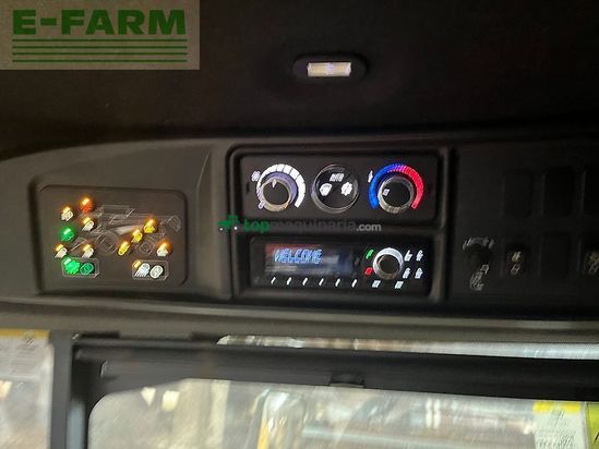 Cosechadora de Cereal - New Holland - cr 8.90