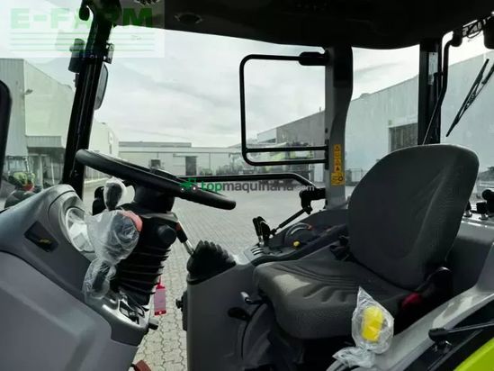 Tractor agrícola - Claas - nexos 220 s stage v