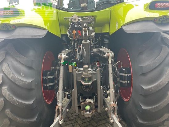 Tractor agrícola - Claas - axion 830
