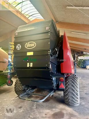 Empacadora gigant - Vicon - rv 4220