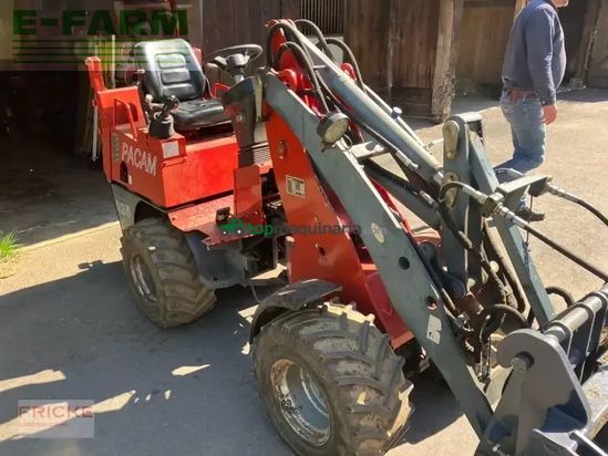 Minicargadora -  - 2025