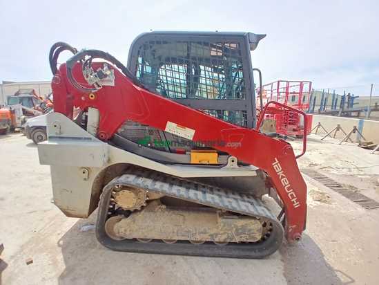 CARGADORA COMPACTA DE  ORUGAS  - TL10 TAKEUCHI 
