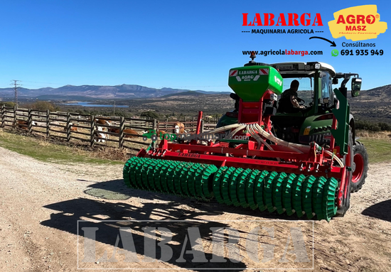 REGENERADORA + SEMBRADORA DE PASTOS AGRO-MASZ