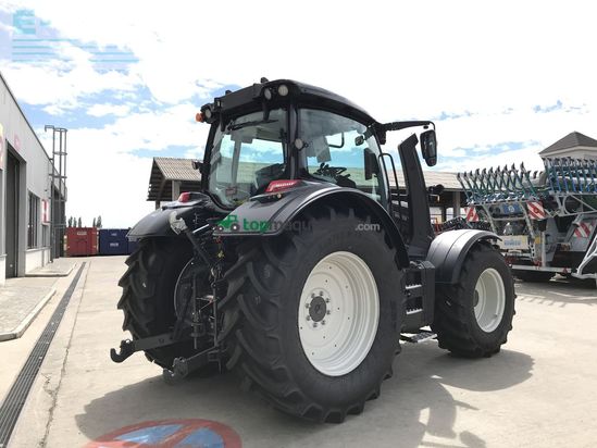 Tractor agrícola - Valtra - n135