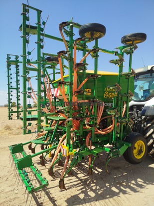 SEMBRADORA GIL AIRSEM 6040