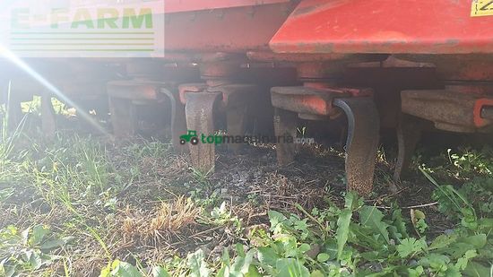 Sembradora - Kuhn - hrb303d + combiliner venta ec3