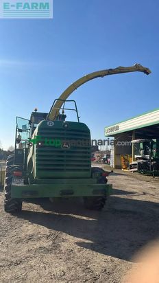 Cosechadora de Cereal - John Deere - 7400