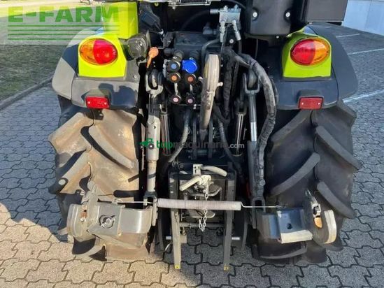 Tractor agrícola - Claas - nexos 240 s stage v