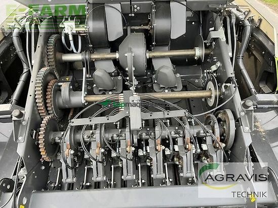 Empacadora gigant - Claas - quadrant 5300 evolution fc tandem