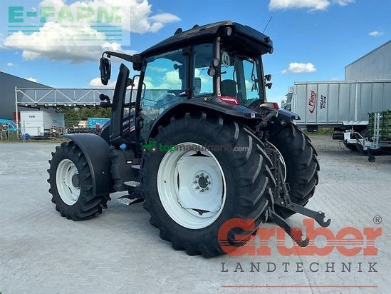 Tractor agrícola - Valtra - g 135 v 1b9