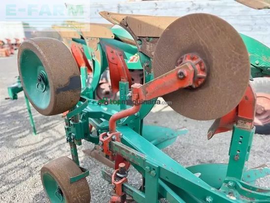 Arado - Regent - titan 140 variabel volldrehpflug