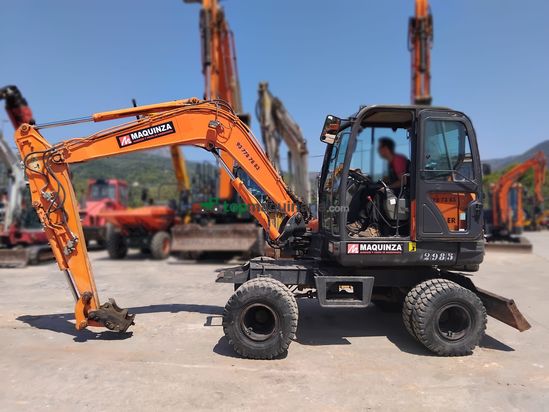 Miniexcavadora DOOSAN DX55W