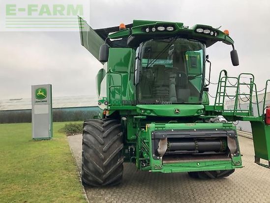 Cosechadora de Cereal - John Deere - s690