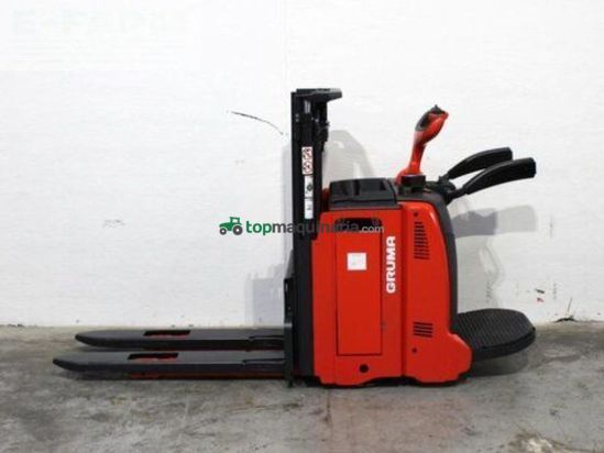 Elevadora - Linde - l 12 ap 133