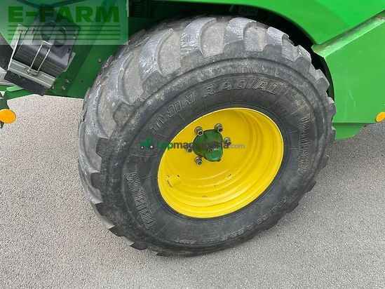 Empacadora gigant - John Deere - 990