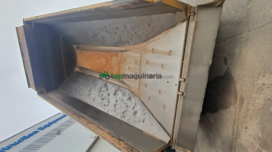 Dumper VOLVO A40F