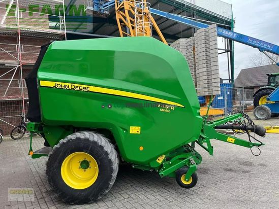 Empacadora gigant - John Deere - v451r