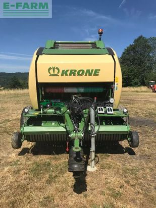 Empacadora gigant - Krone - comprima v150