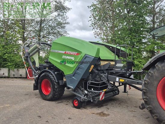 Empacadora gigant - Fendt - rotana 130 f