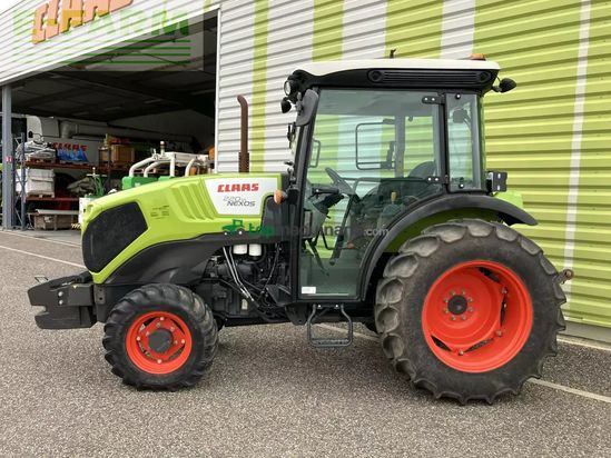 Tractor agrícola - Claas - nexos 220 vl cabine VL