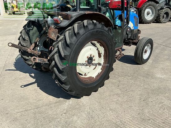 Tractor agrícola - New Holland - t4020 tractor (st26079)