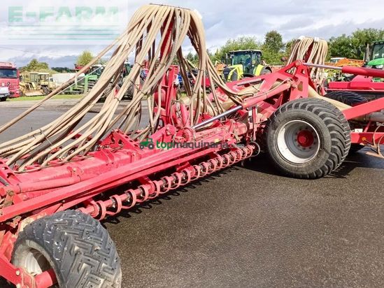 Sembradora - Kverneland - dg12000