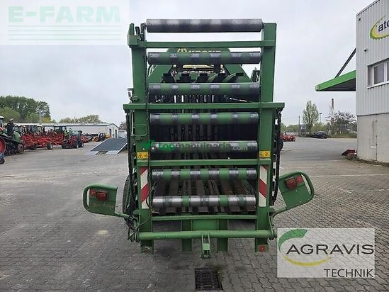 Empacadora gigant - Krone - big pack 12130 xc