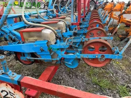 Sembradora monograno mecanica - Monosem - br 12r