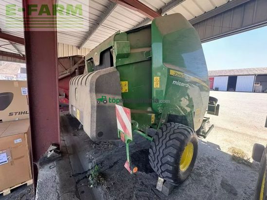 Empacadora gigant - John Deere - v451m